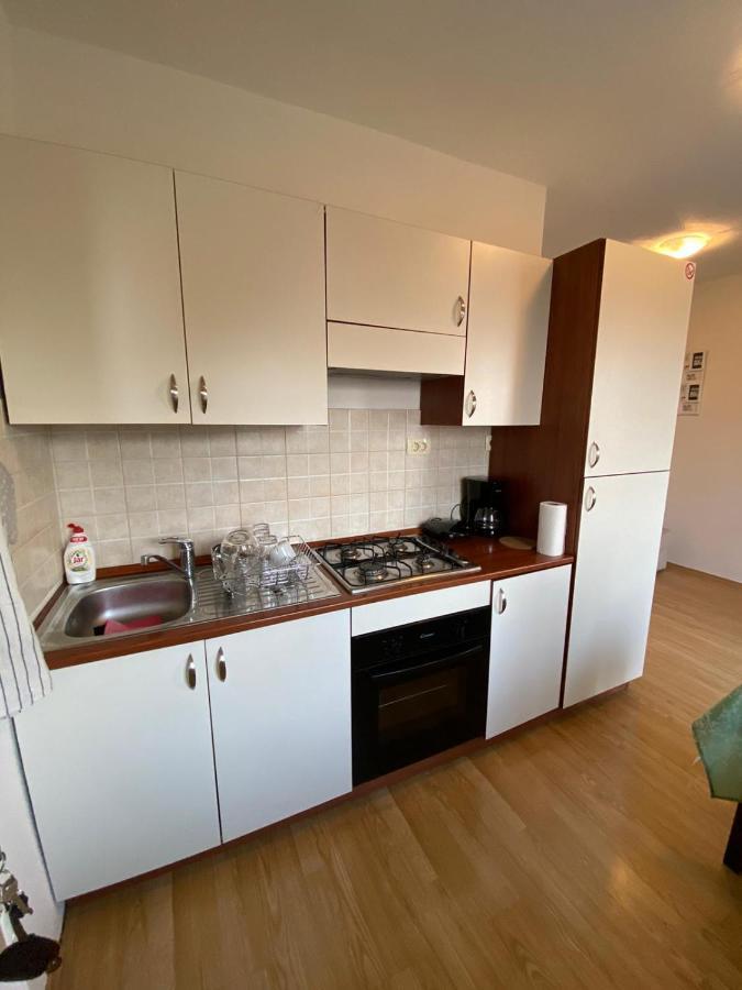 Varga Apartment *