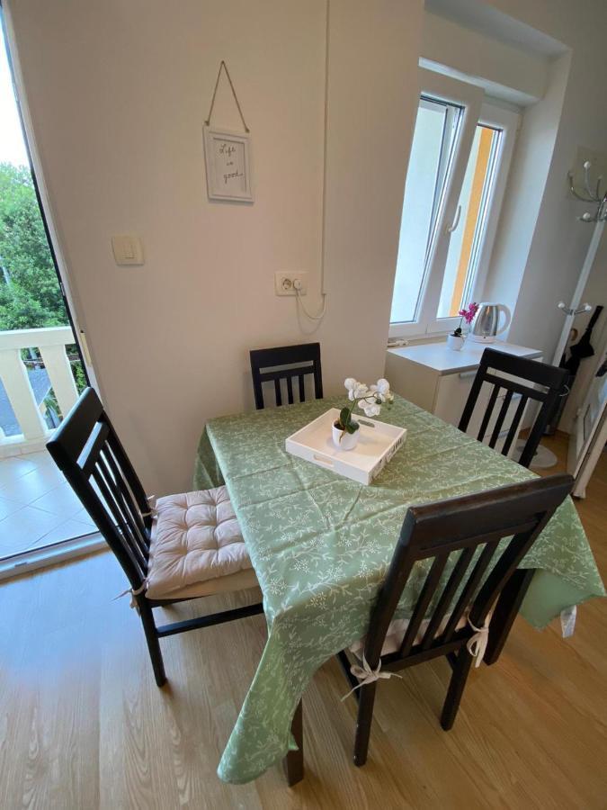 Varga Apartment *